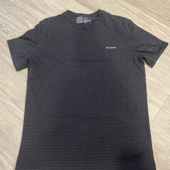 Columbia Mens XL Gray Striped Short Sleeve Crew Neck T-Shirt Casual Tee - Picture 1 of 4